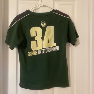 Giannis Antetokounmpo shirt
